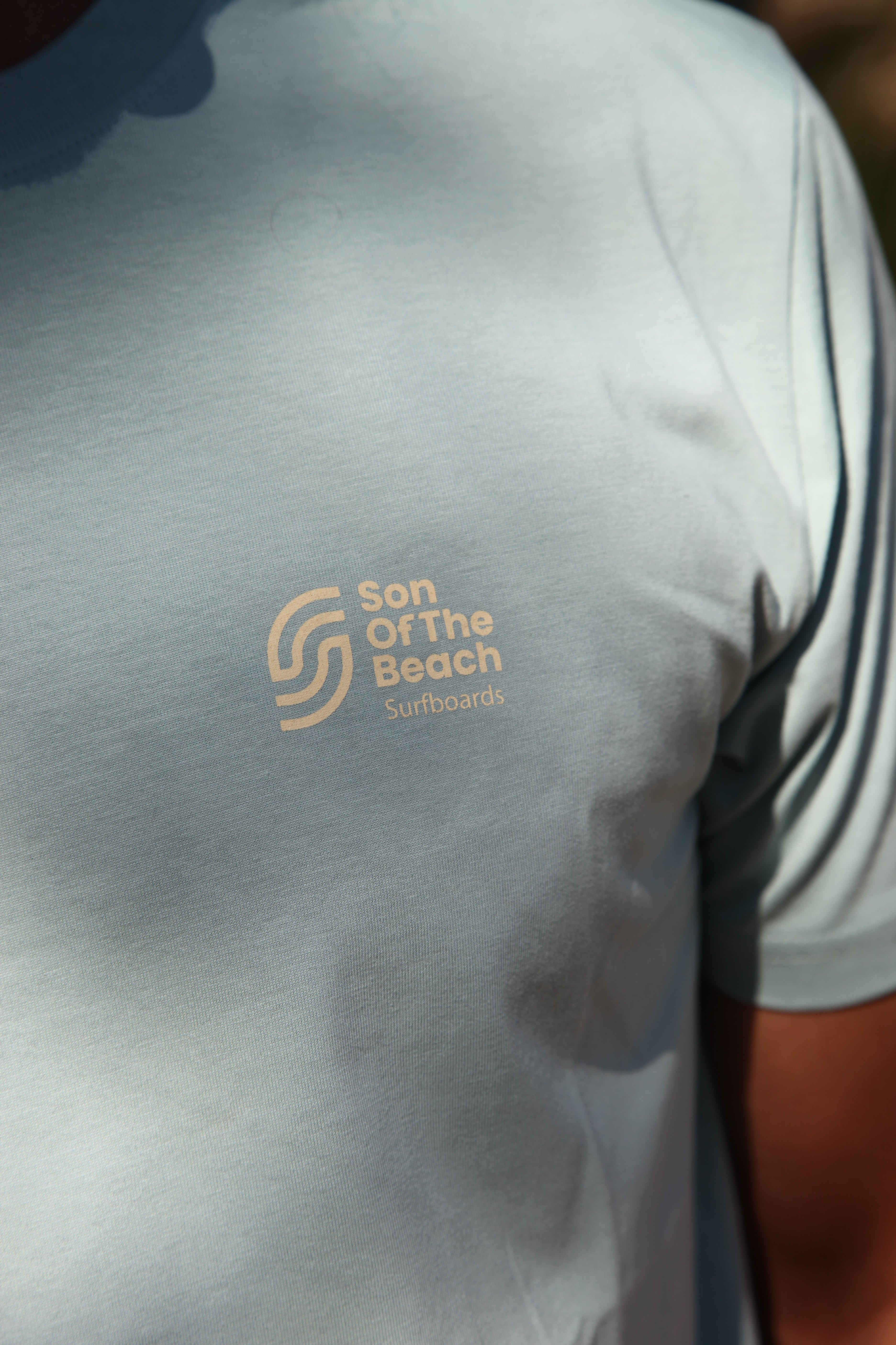 T-shirt Locals First