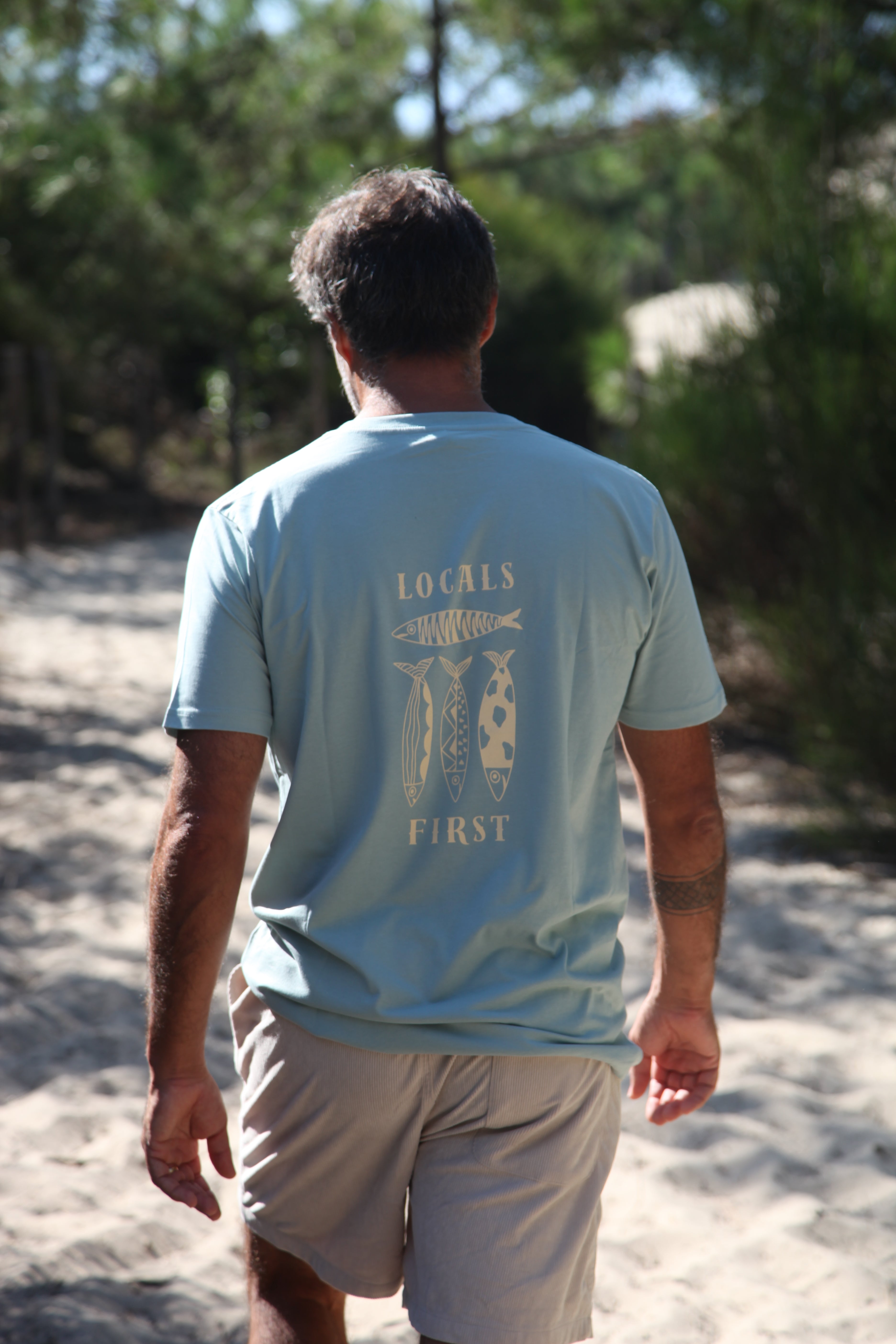 T-shirt Locals First