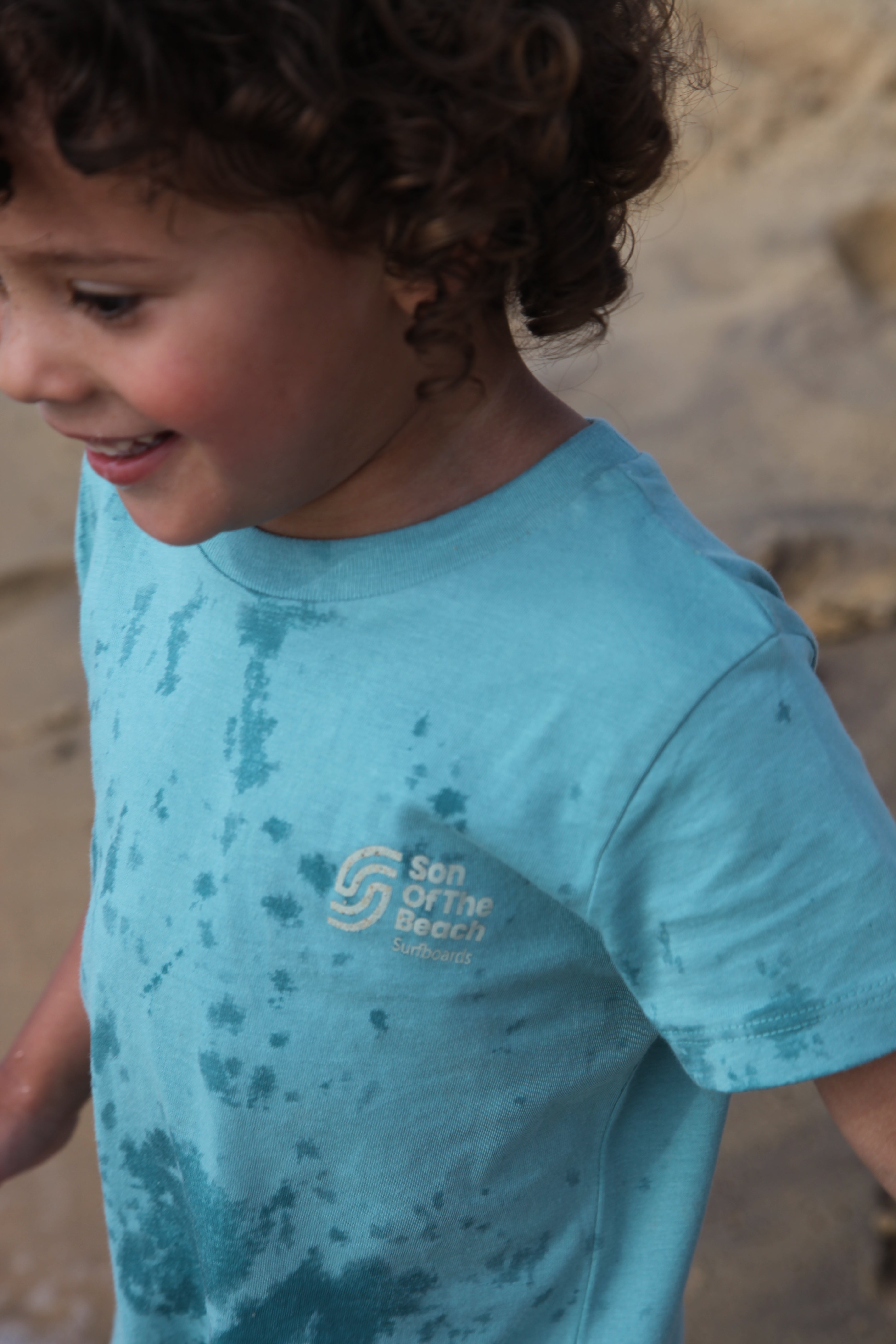 T-shirt Kids "Locals first"