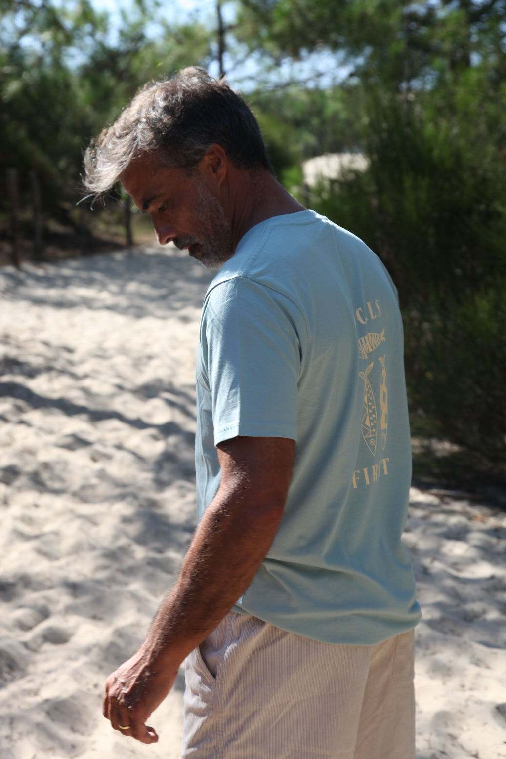 T-shirt Locals First